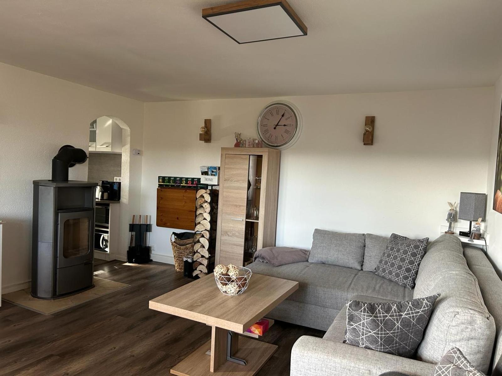 Bungalow Schwarzatalblick In Bad Blankenburg Ortsteil Boehlscheiben Dış mekan fotoğraf