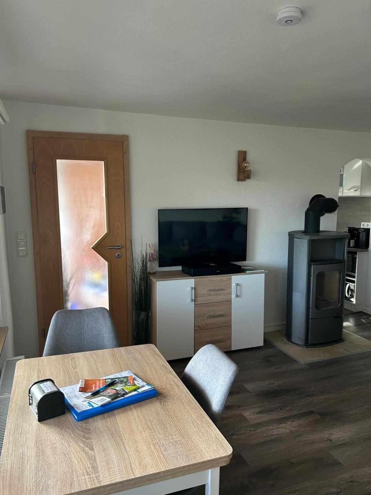 Bungalow Schwarzatalblick In Bad Blankenburg Ortsteil Boehlscheiben Dış mekan fotoğraf
